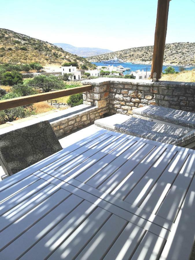 Notos Villa Schoinoussa エクステリア 写真